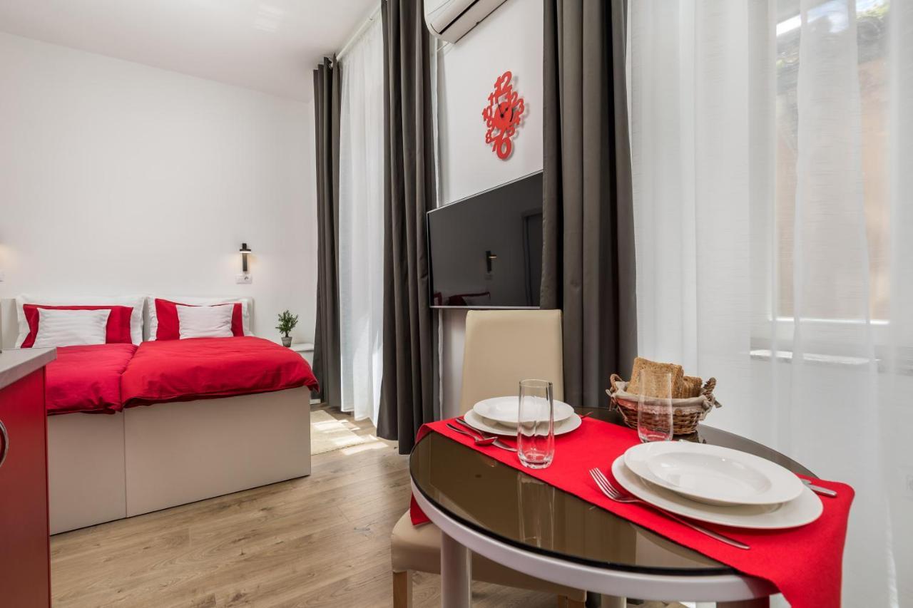 Quiet Center Apartments Рийека Екстериор снимка