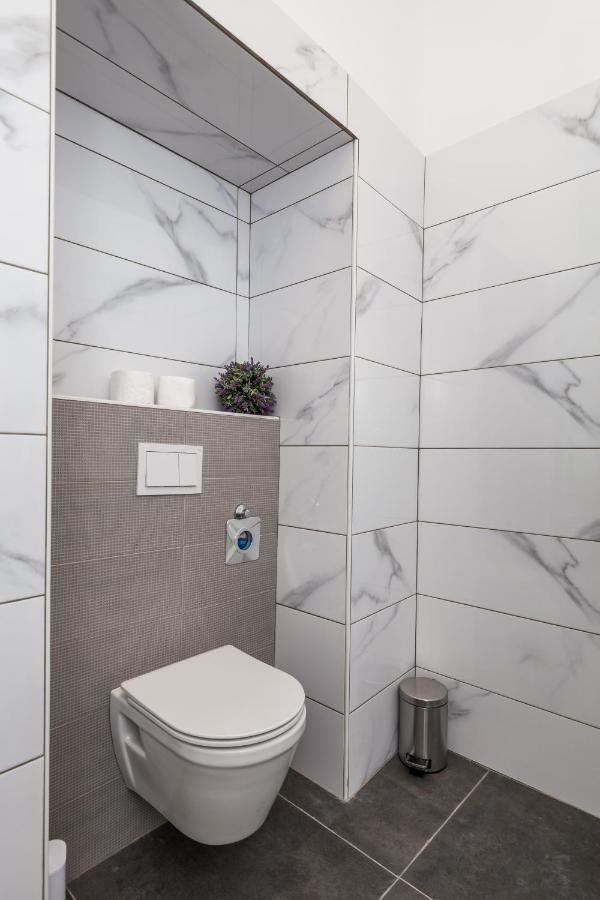 Quiet Center Apartments Рийека Екстериор снимка