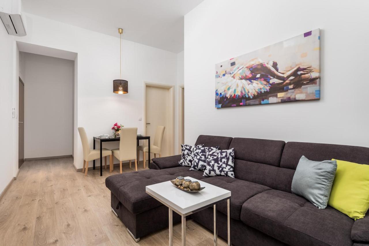 Quiet Center Apartments Рийека Екстериор снимка