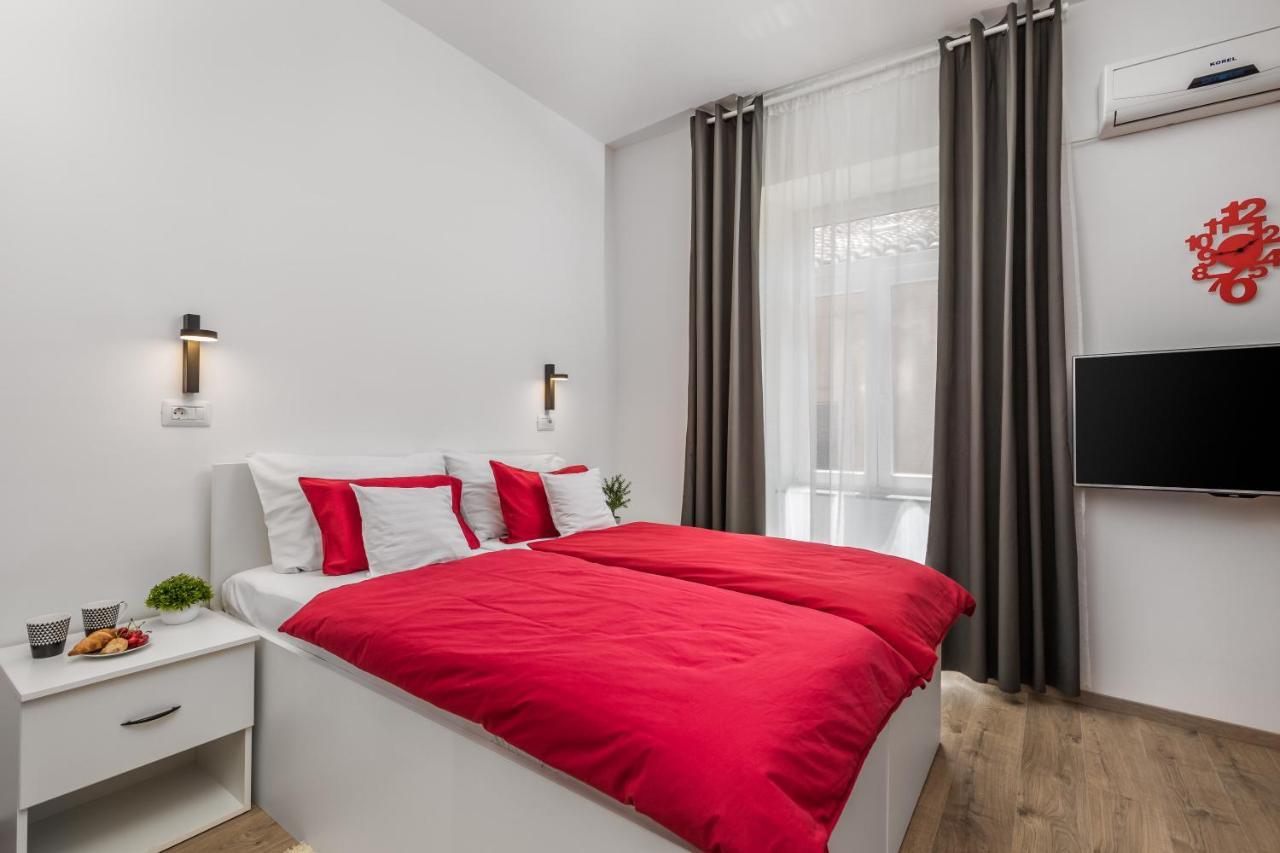 Quiet Center Apartments Рийека Екстериор снимка